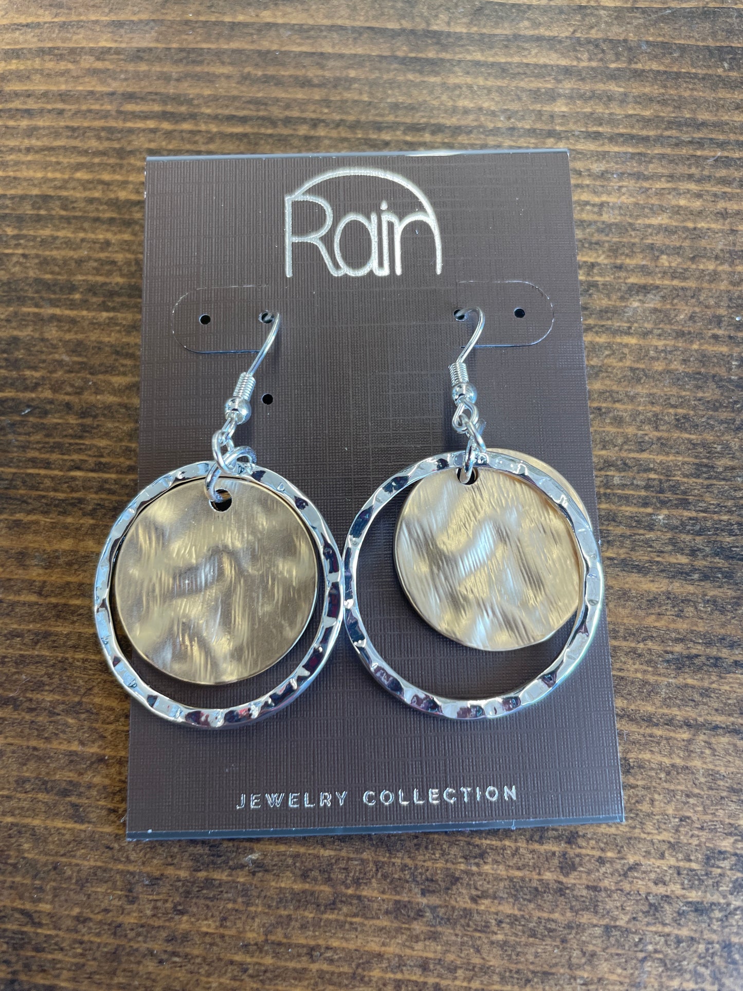 Rain - E4897TT