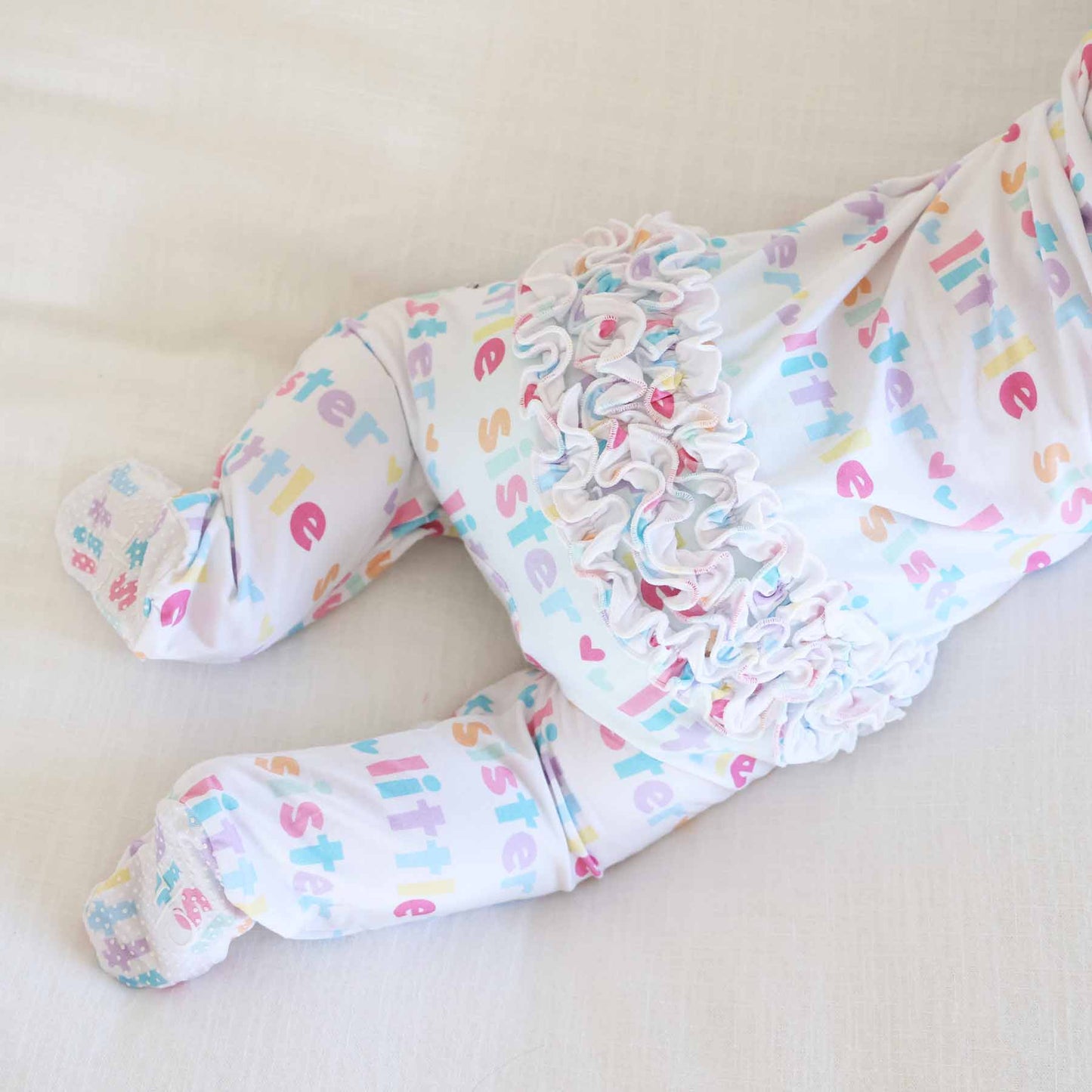 Little Sibling Zipper Footie: Little Sister / 0-3 months