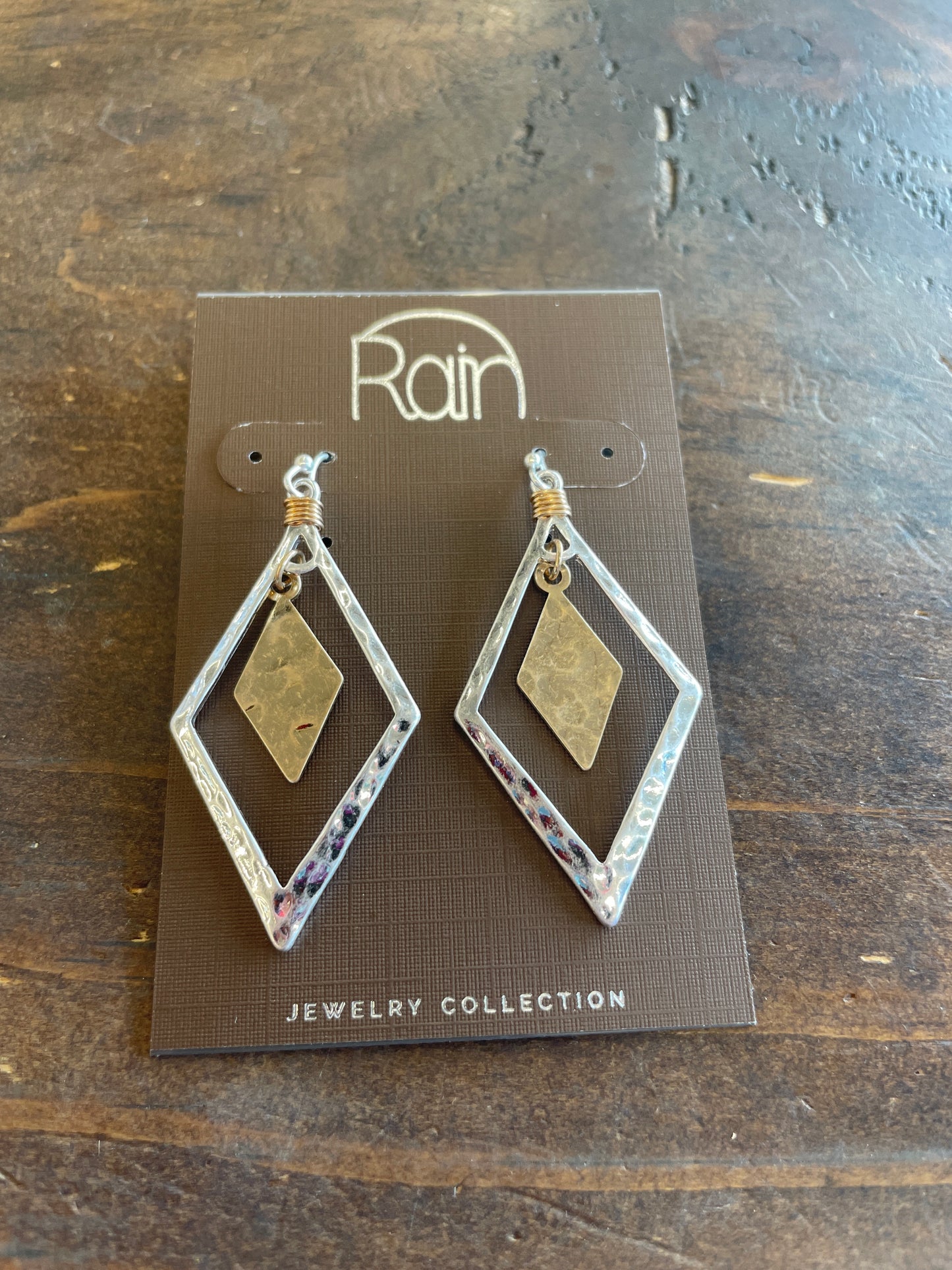 Rain - E4765TT