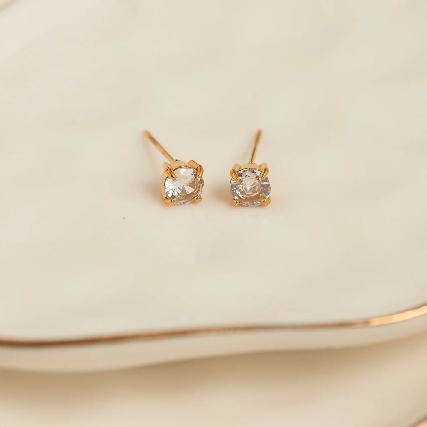 5MM Round Cubic gold Stud