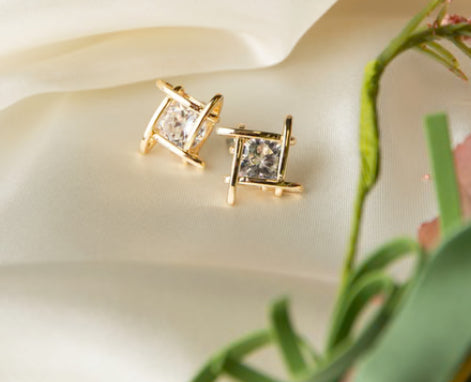 Linked Square Shape w/ Crystal Earrings