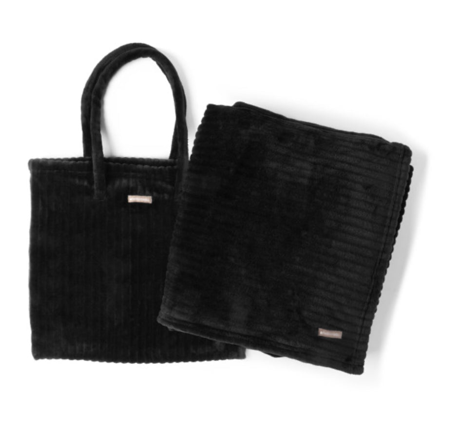 Black On My Way Tote Blanket