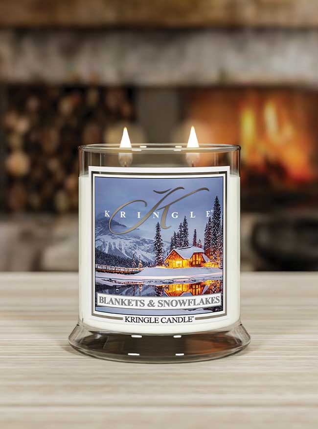 Blankets & Snowflakes Candle (14.5oz)