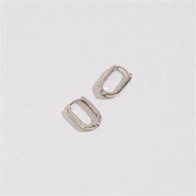 SMALL LINK HUGGIE HOOP EARRINGS