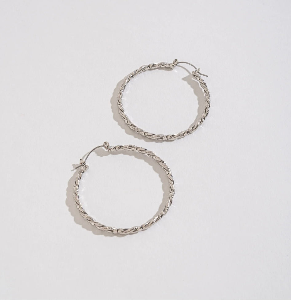LARGE TWISTED HOOP EARRINGS