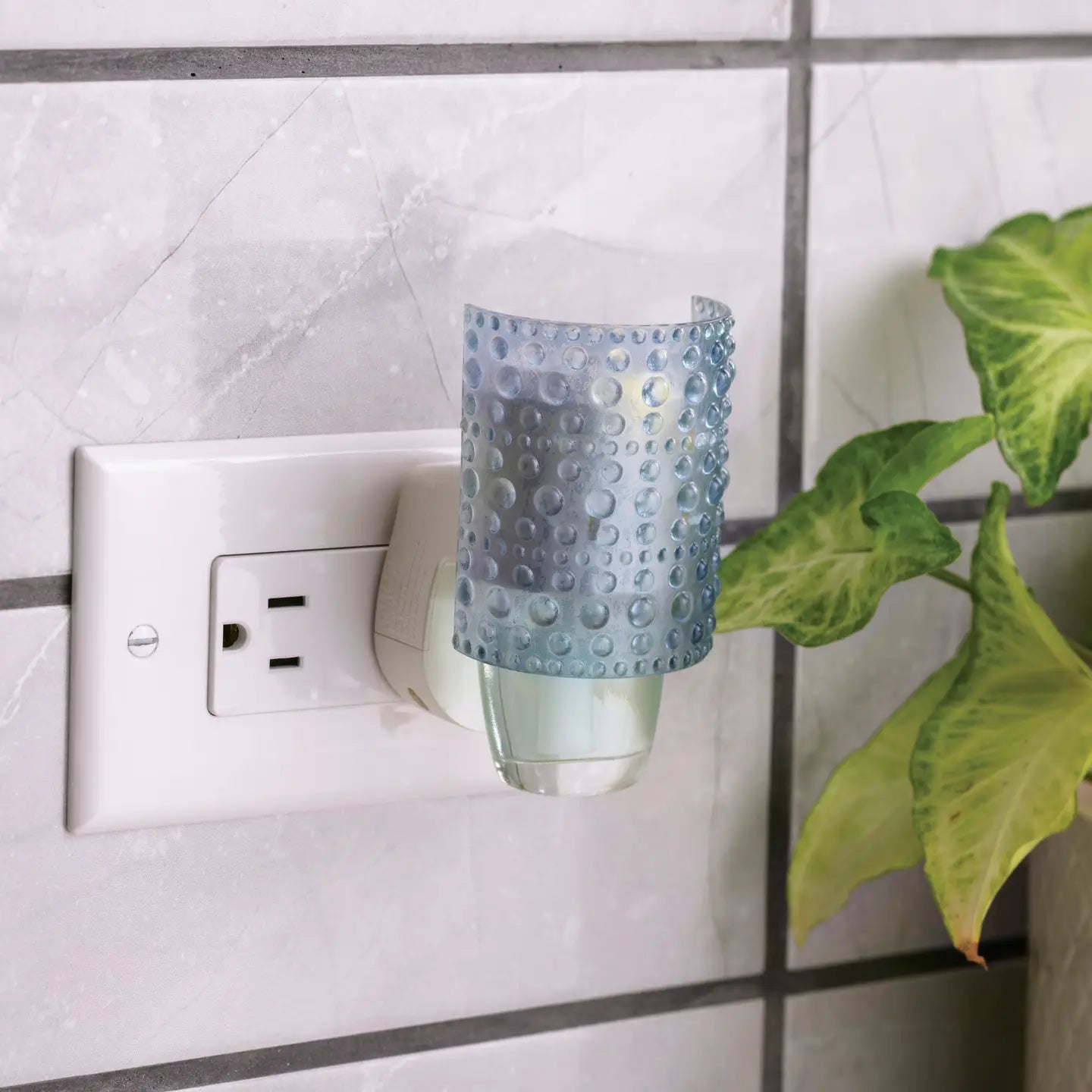 Hobnail Wall Scent