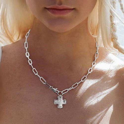 NOTABLE HAMMERED CROSS FRONT TOGGLE NECKLACE | Silver