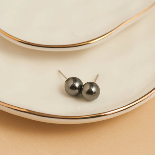 Jet black Pearl Stud