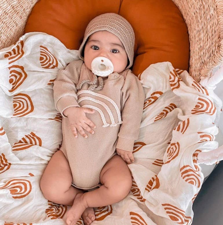 *NEW SIZE* Sweetie Soother™ Pacifier Sets (2-pack): 6-18M Toast + Buttercream