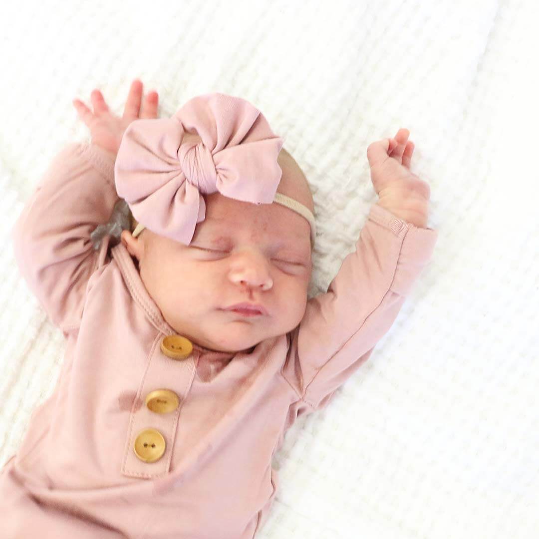 Solid Mauve Bamboo Baby Knot Gown & Hat: Newborn / 7-14lbs+