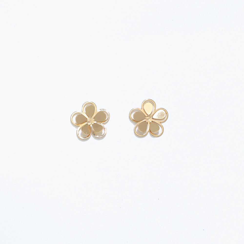 Cutout Gold Flower Earrings
