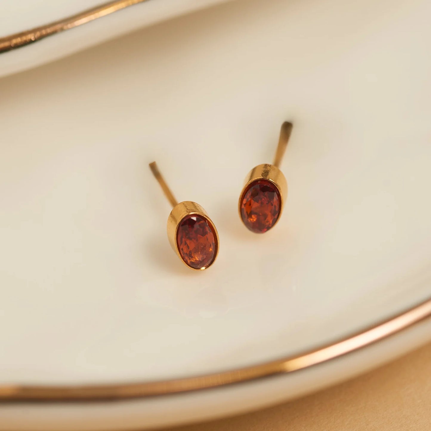 Red Dahlia Opal Oval Gem Stud