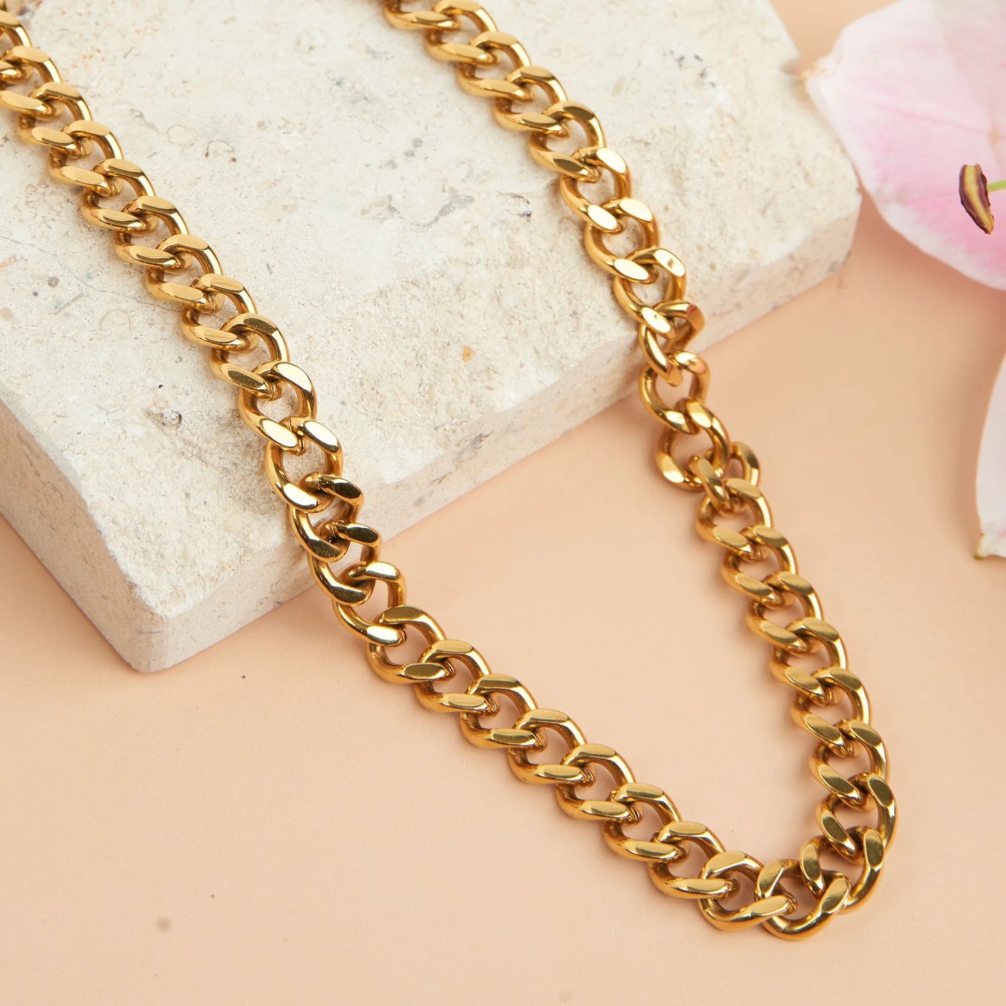 Gold Chunky Chain Neckalce