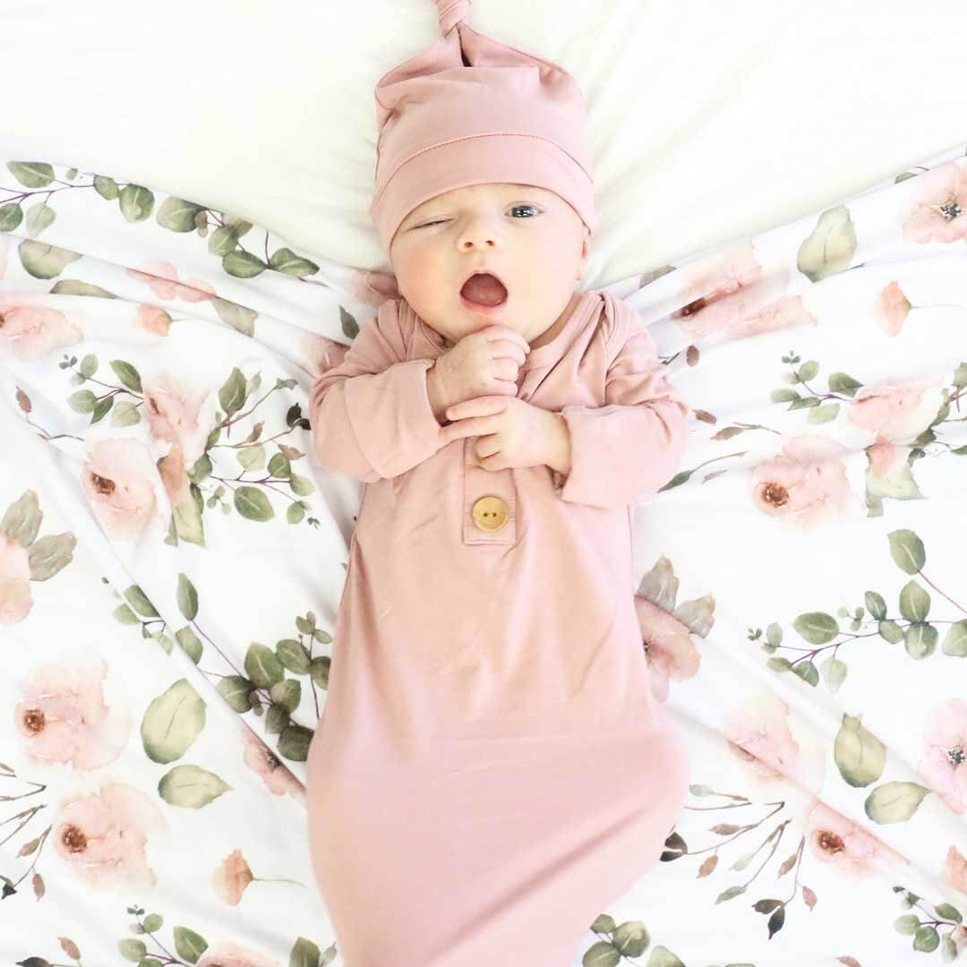 Solid Mauve Bamboo Baby Knot Gown & Hat: Newborn / 7-14lbs+