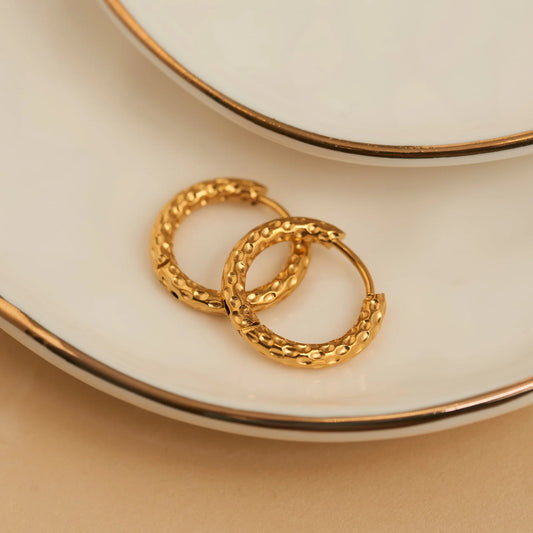 Gold Textured Clic Hoop