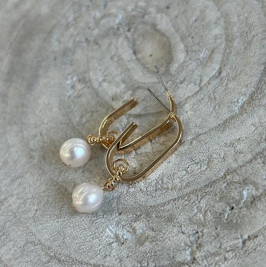 Freshwater Pearl Earrings