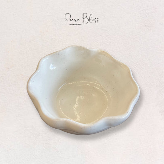 Eyelet White Springtime Salsa Bowl