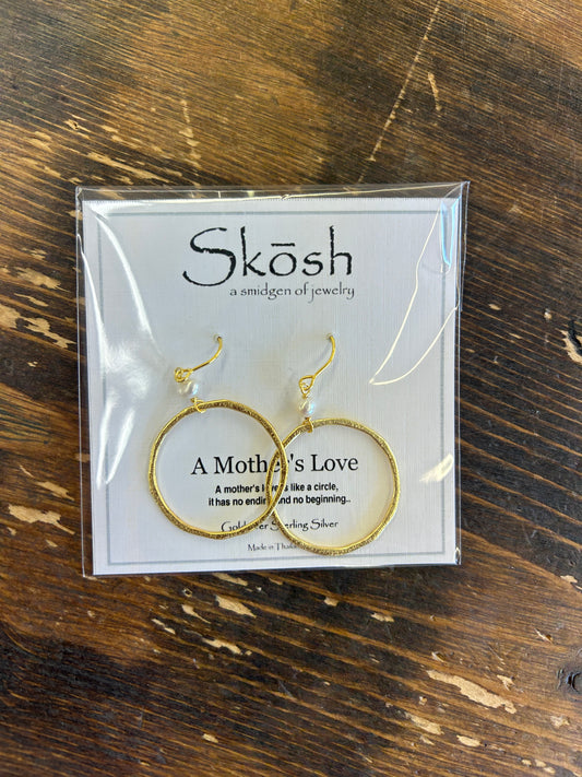 A Mother’s Love Gold