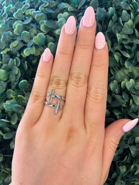 Jesus Loves Ring