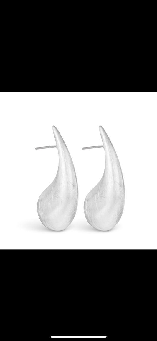 Silver Nora Matte Droplet Huggie