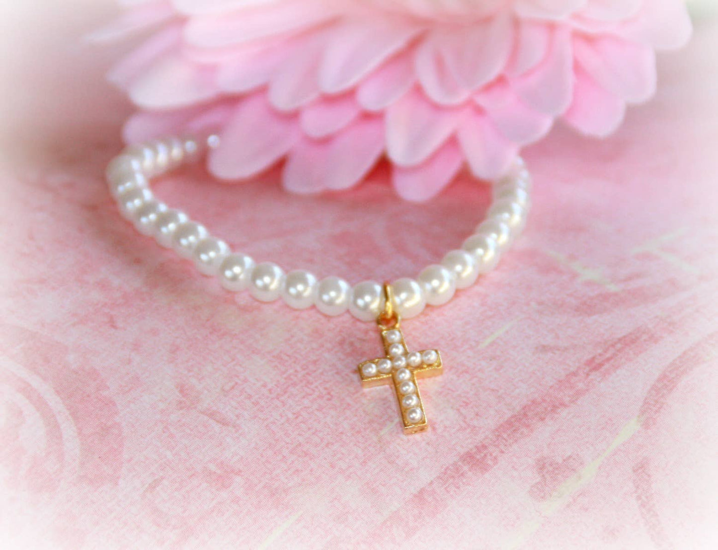 Girl Classic Gold Cross Pearl 6" Bracelet