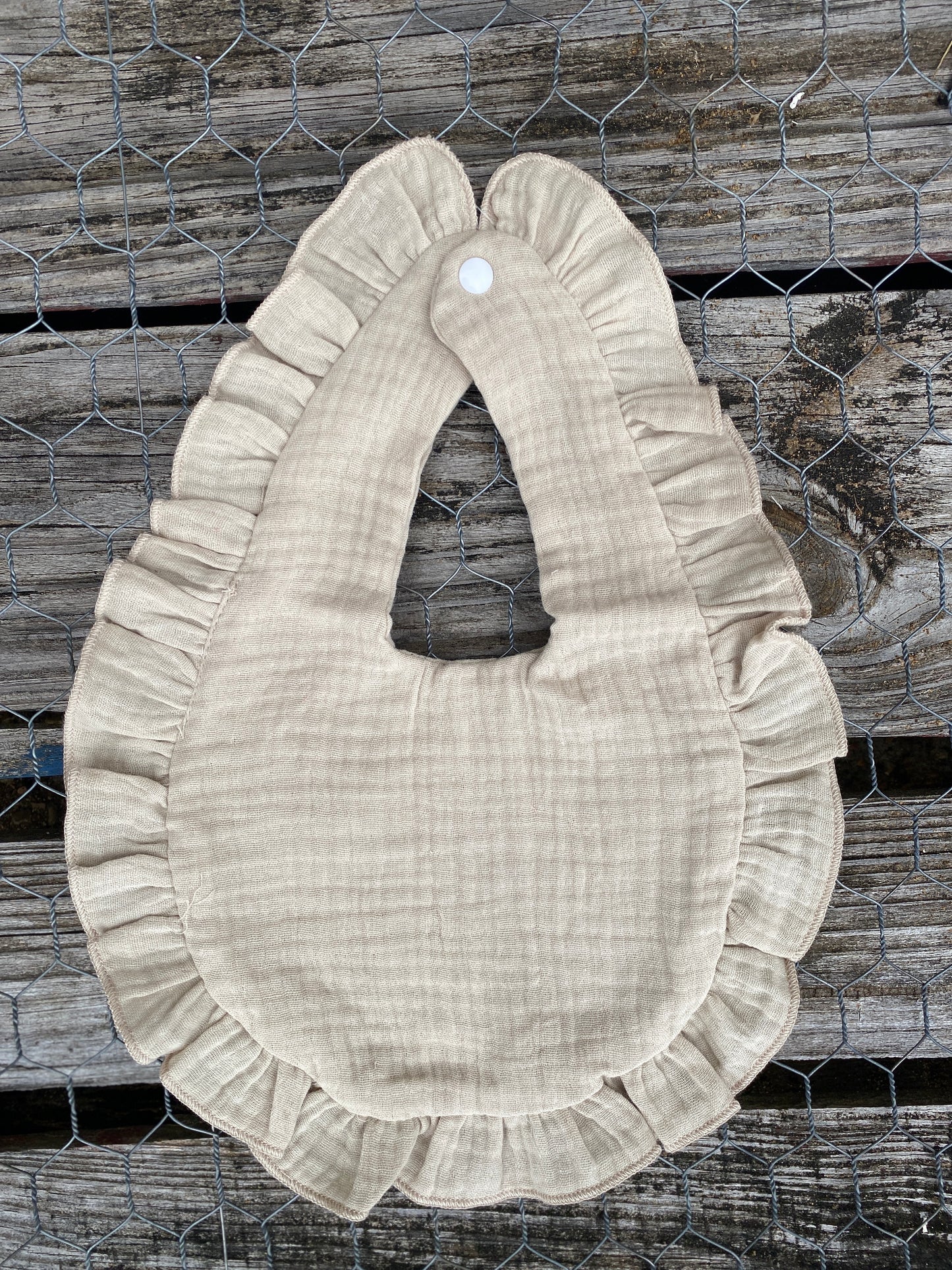 Ruffled Linen Bibs